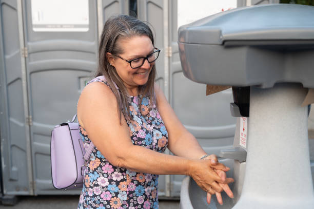 Best Sanitation services for porta potties  in Broadview, IL